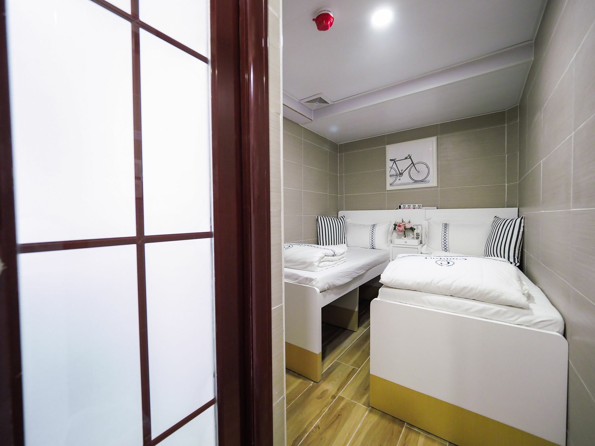 Hk International Hostel Tsim Sha Tsui  Экстерьер фото